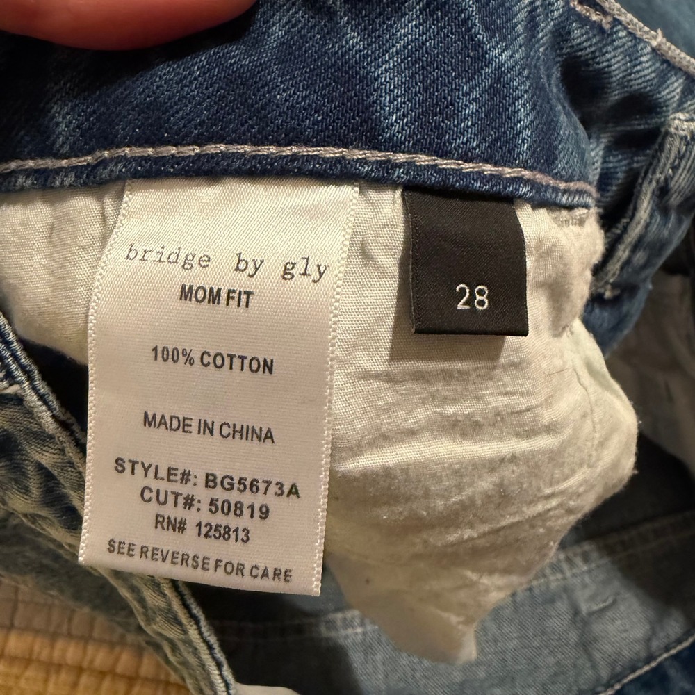 Bridge by Gly Mom Fit Jeans Distressed Ripped Blue Denim Size 28 - Picture 4 of 9